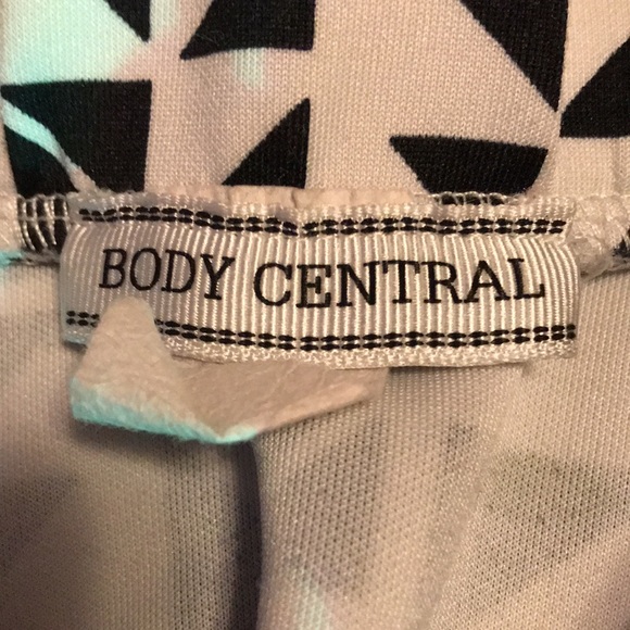 1 small black and white skirt! - Picture 2 of 2